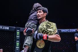 邮报：曼联与92班的关系很微妙，有时候较好有时候很差